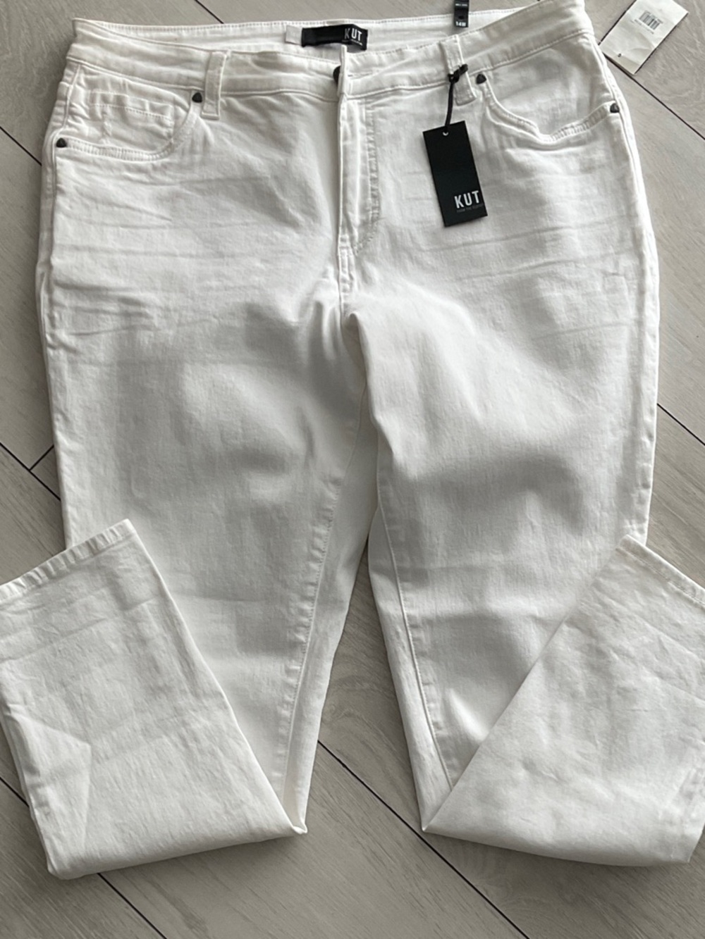 Kut from the Kloth White Straight Leg Women's Jeans